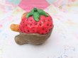 画像4: LUCY&ME Choco Dipped Strawberry Figurine (4)