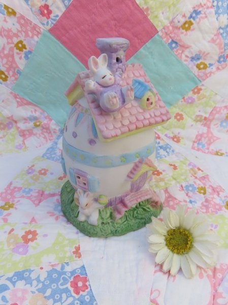 画像1: Egg House Lamp Cover (1)