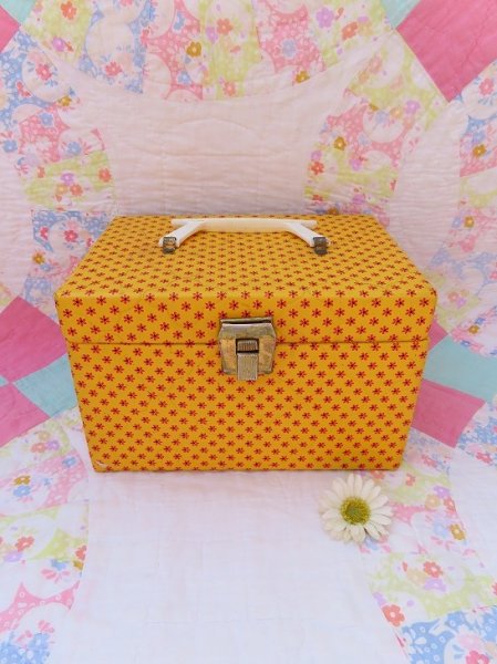 画像1: Daisy Flower Sewing Box Yellow (1)