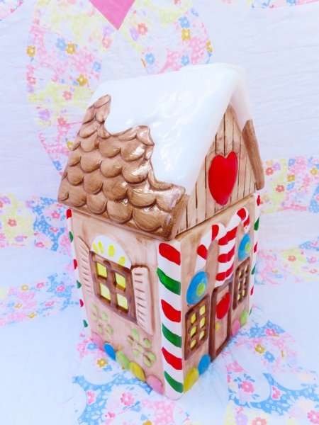 画像3: Heart Candy House Cookie Jar 2 (3)
