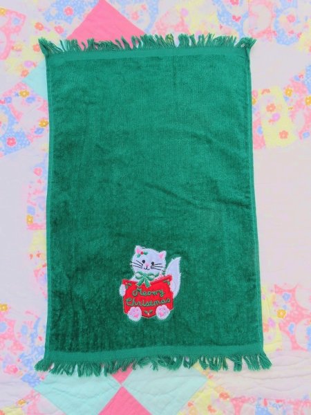画像2: Christmas Cat Applique Towel Green (2)