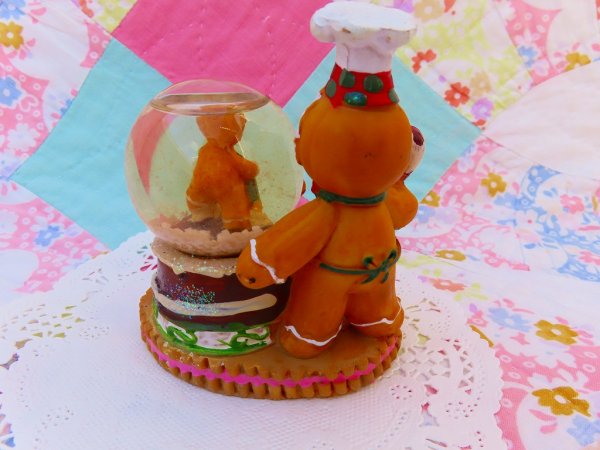 画像4: Gingerbread Mini Snowdome  (4)